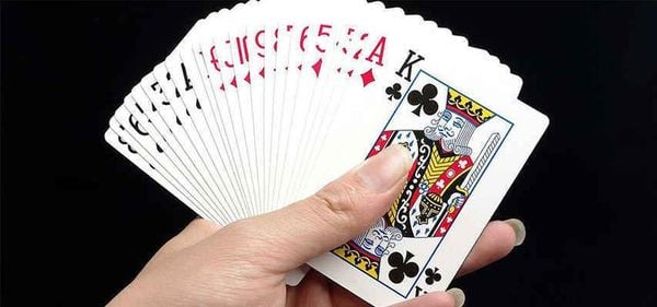 LUẬT CƠ BẢN CHO CÁC TRÒ CHƠI BÀI: SAM, THREE CARD, TA LA, BLACKJACK – ADAM STORE - Thương hiệu áo vest may sẵn hàng đầu Việt Nam