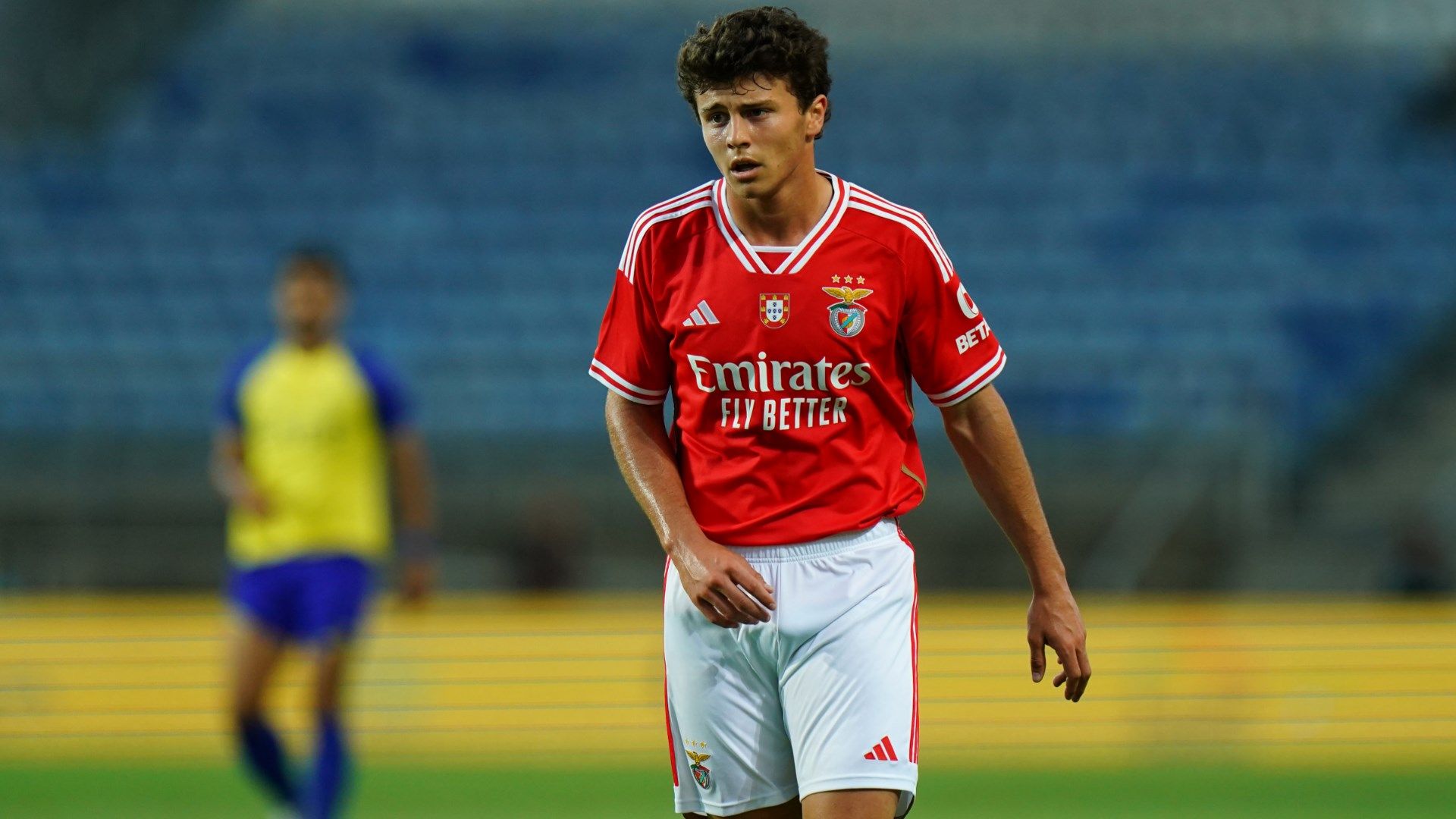 Tại sao United sẵn sàng chi 100 triệu euro để ký hợp đồng với João Neves từ Benfica? | Goal.com Việt Nam