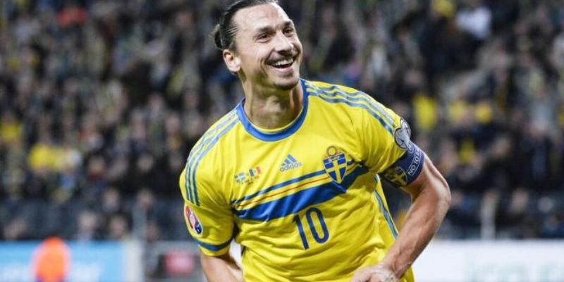 Tiểu sử của Zlatan Ibrahimovic, cựu cầu thủ tài năng của Milan.