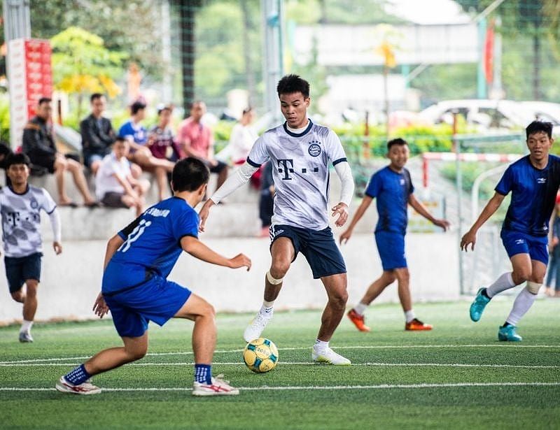 Chiến thuật bóng đá 5 người: hướng dẫn chi tiết dành cho người chơi nghiệp dư - Dortmund Việt Nam