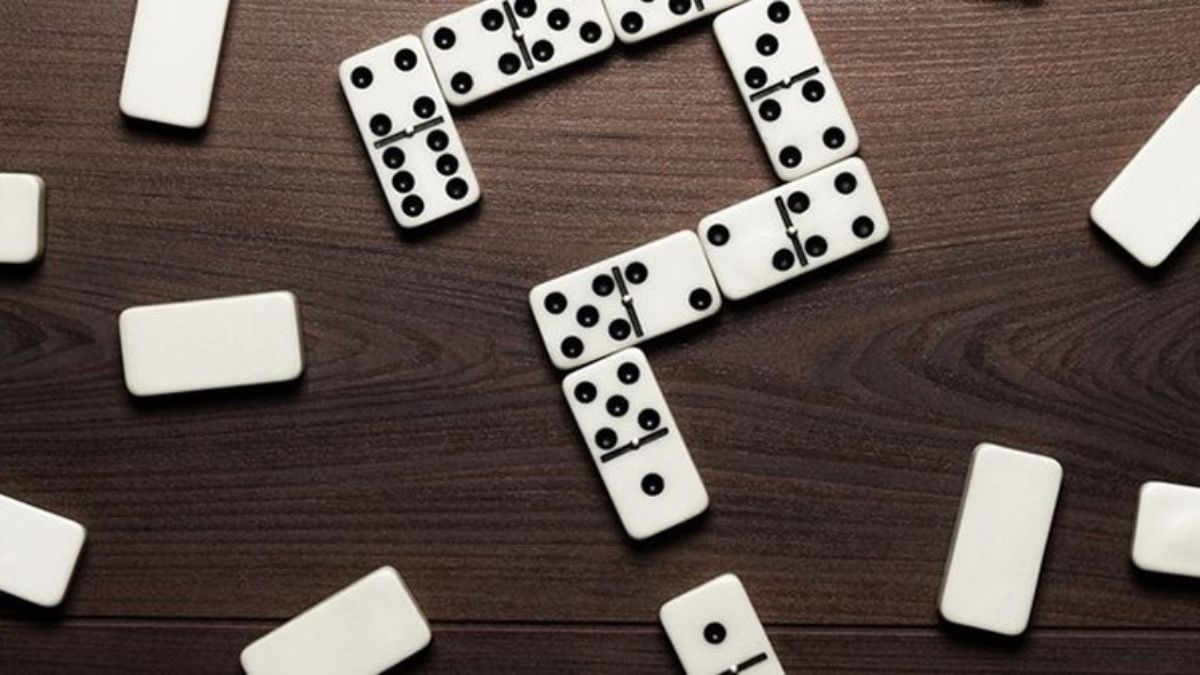Hướng dẫn cách chơi Domino cơ bản 2-4 người cực đơn giản